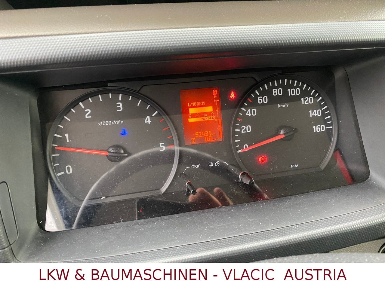 Nissan CABSTAR NT 400 (Ges.Gew.3500 kg) ADR - Platós teherautó: 5 kép. Nissan CABSTAR NT 400 (Ges.Gew.3500 kg) ADR - Platós teherautó: 5 kép.