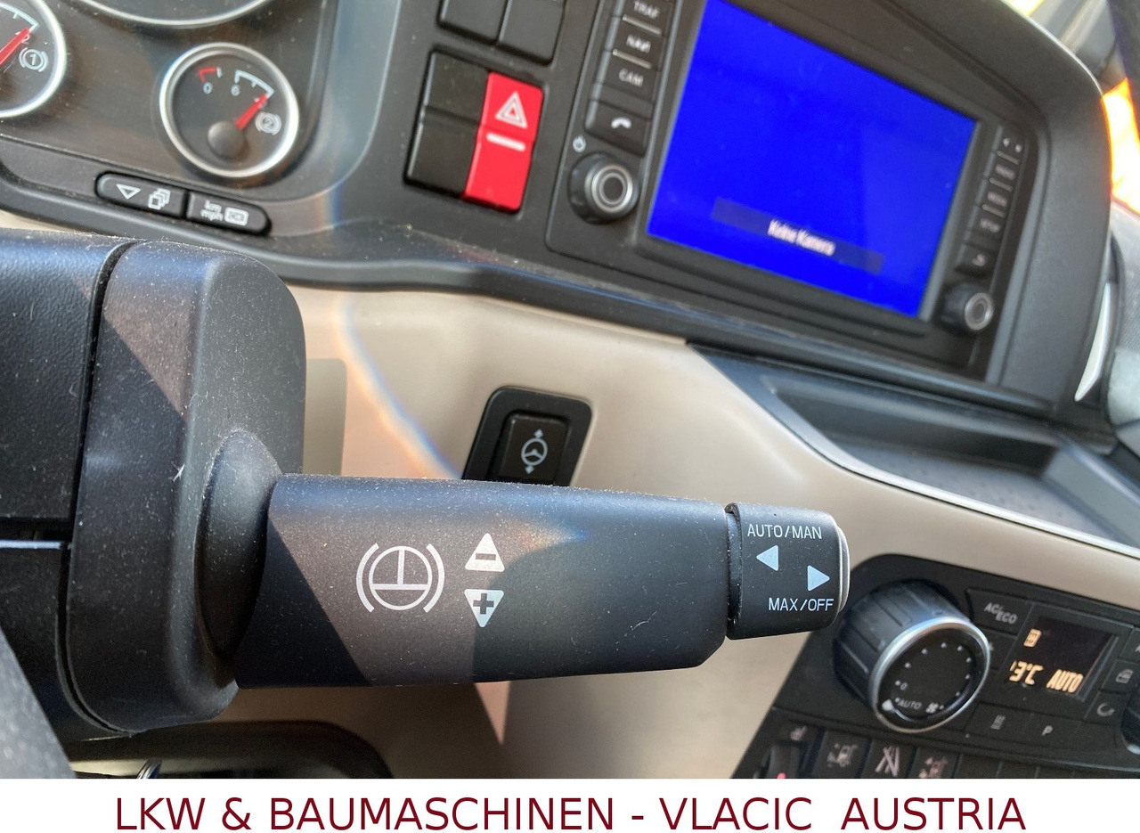 MAN TGX 18.420 MAN TGX 18.420 (450000 Km) - Nyergesvontató: 4 kép. MAN TGX 18.420 MAN TGX 18.420 (450000 Km) - Nyergesvontató: 4 kép.