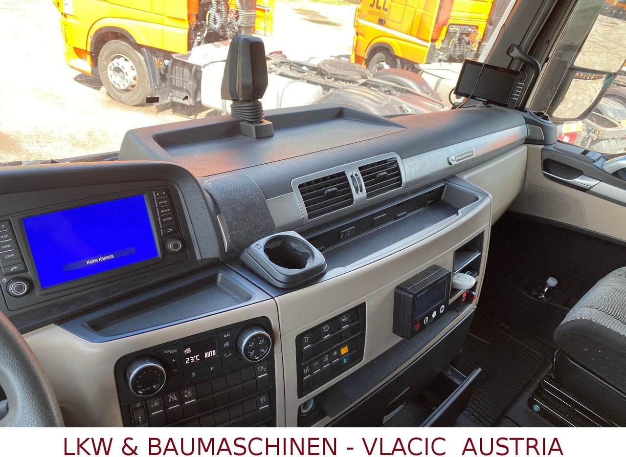 MAN TGX 18.420 MAN TGX 18.420 (450000 Km) - Nyergesvontató: 5 kép. MAN TGX 18.420 MAN TGX 18.420 (450000 Km) - Nyergesvontató: 5 kép.