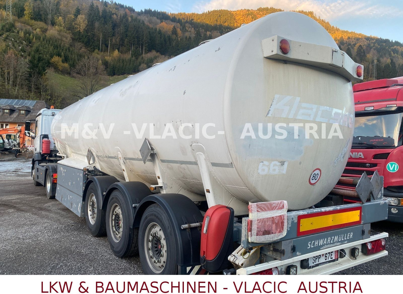 Schwarzmüller Benzin / Diesel 43000L 6Kammer Peillstab - Tartályos félpótkocsi: 5 kép. Schwarzmüller Benzin / Diesel 43000L 6Kammer Peillstab - Tartályos félpótkocsi: 5 kép.