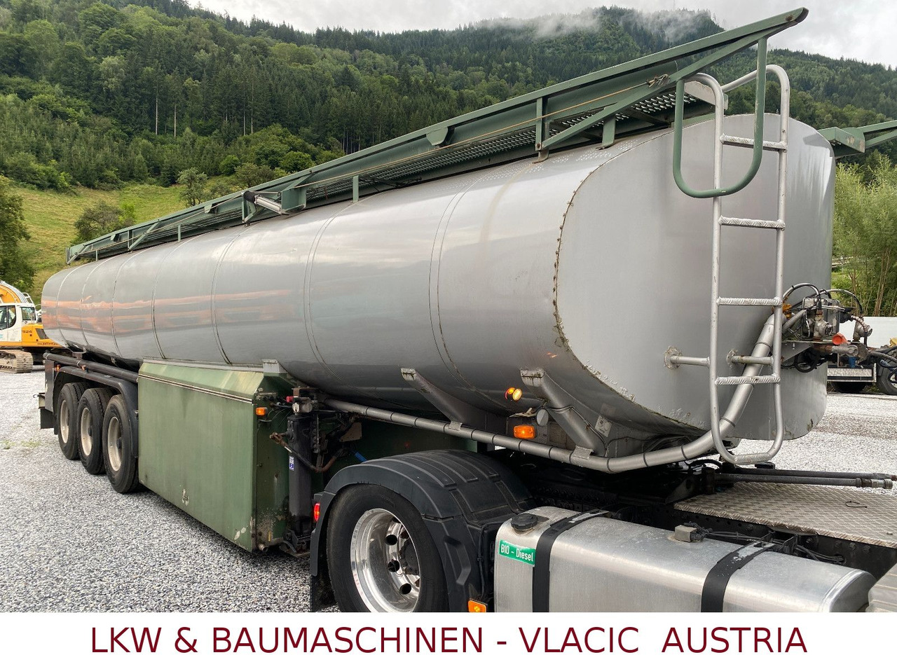 Schwarzmüller Tank für Öl transport - Tartályos félpótkocsi: 4 kép. Schwarzmüller Tank für Öl transport - Tartályos félpótkocsi: 4 kép.