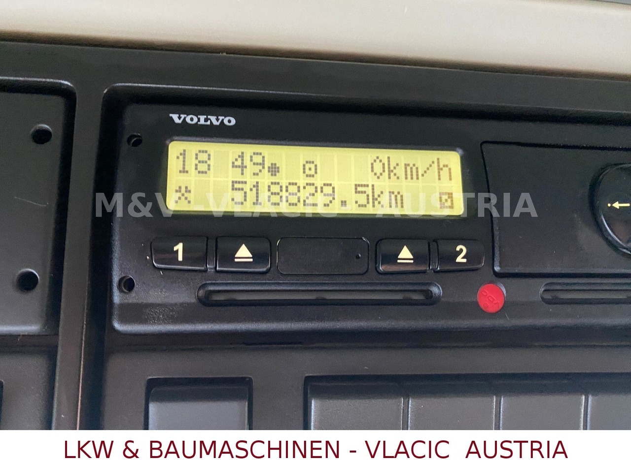 Volvo FH 540 (6X4) D13K540 - Rönkszállító teherautó: 3 kép. Volvo FH 540 (6X4) D13K540 - Rönkszállító teherautó: 3 kép.