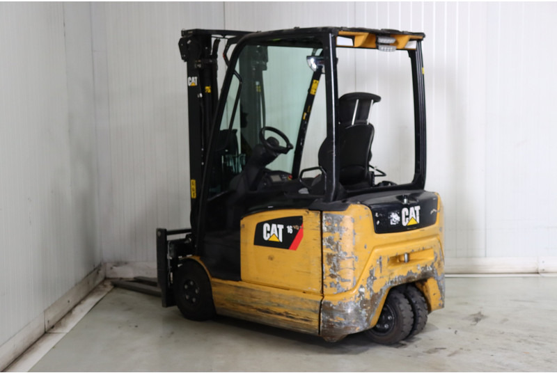 Caterpillar EP16ANT - Elektromos targonca: 5 kép. Caterpillar EP16ANT - Elektromos targonca: 5 kép.