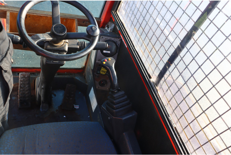 Combilift C4000FSL - Oldalrakodó targoncá: 2 kép. Combilift C4000FSL - Oldalrakodó targoncá: 2 kép.