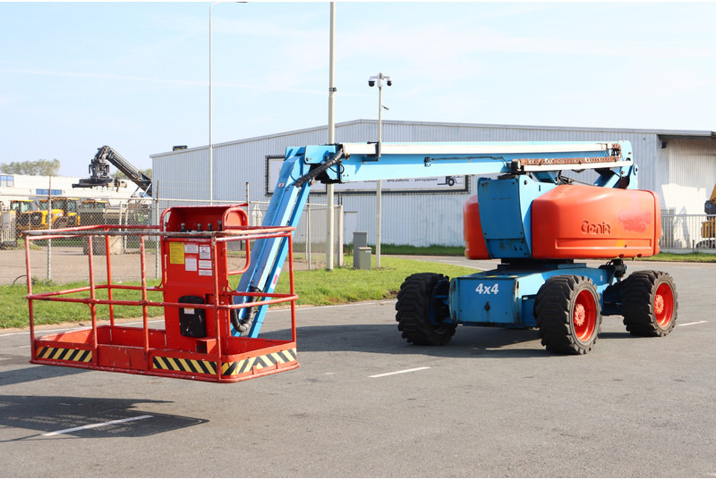 Genie Z-80/60 - Személyemelő: 4 kép. Genie Z-80/60 - Személyemelő: 4 kép.