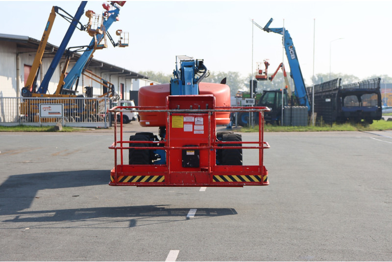 Genie Z-80/60 - Személyemelő: 3 kép. Genie Z-80/60 - Személyemelő: 3 kép.