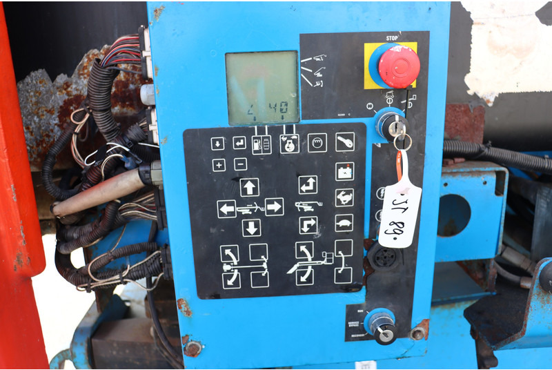 Genie Z-80/60 - Személyemelő: 2 kép. Genie Z-80/60 - Személyemelő: 2 kép.