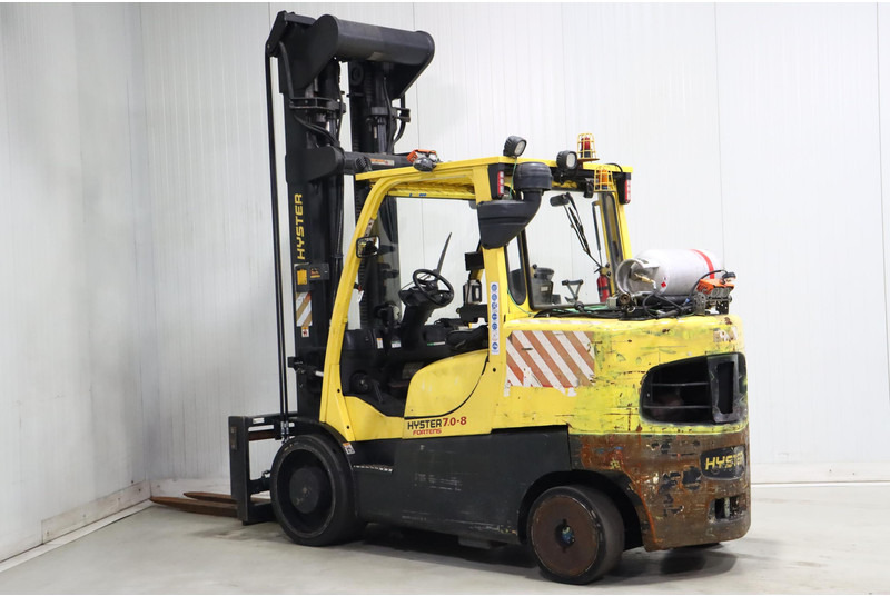 Hyster S7.0FT-8 - Gázüzemű targonca: 4 kép. Hyster S7.0FT-8 - Gázüzemű targonca: 4 kép.