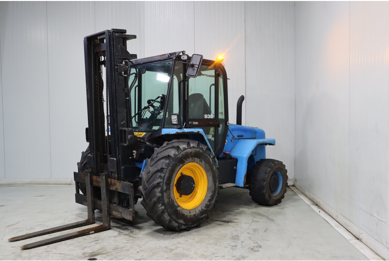 JCB 930-4 - Dízel targonca: 4 kép. JCB 930-4 - Dízel targonca: 4 kép.