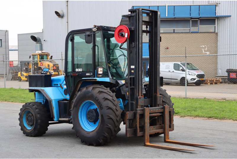 JCB 930-4 - Dízel targonca: 1 kép. JCB 930-4 - Dízel targonca: 1 kép.