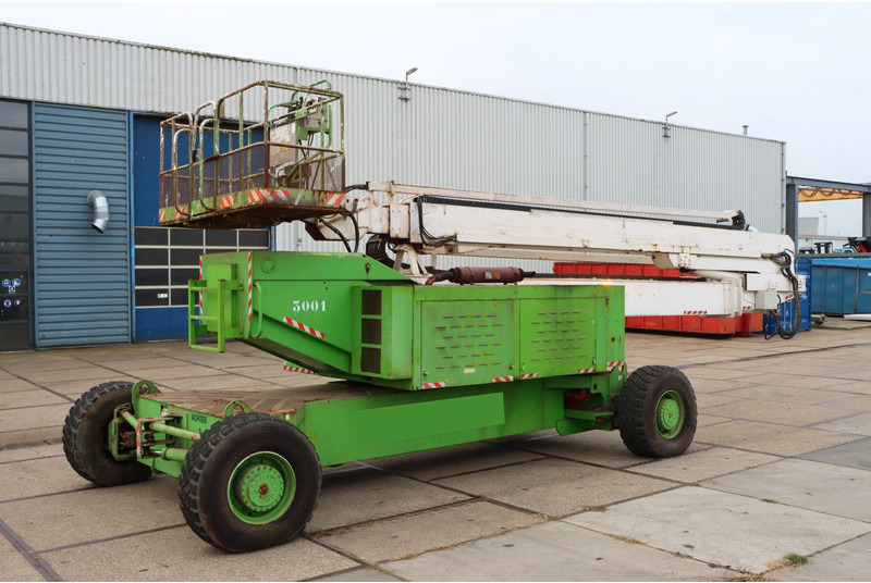 JLG 150 HAX - Személyemelő: 4 kép. JLG 150 HAX - Személyemelő: 4 kép.