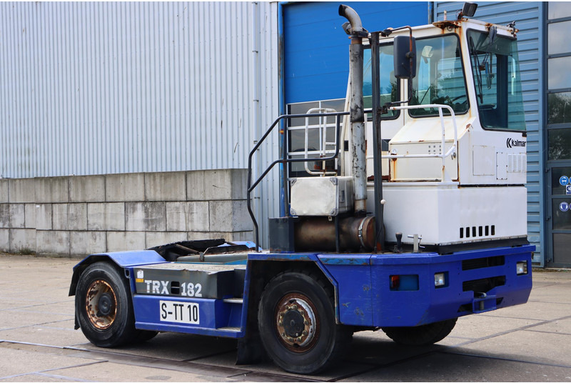 Kalmar TRX182A - Terminál targoncá: 1 kép. Kalmar TRX182A - Terminál targoncá: 1 kép.