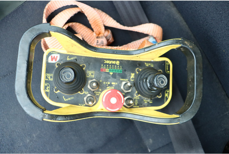 MAGNI RTH5.25S - Rakodógép: 2 kép. MAGNI RTH5.25S - Rakodógép: 2 kép.