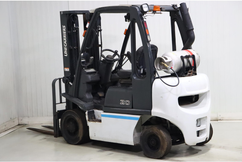 Nissan U1D2A20LQ - Gázüzemű targonca: 4 kép. Nissan U1D2A20LQ - Gázüzemű targonca: 4 kép.