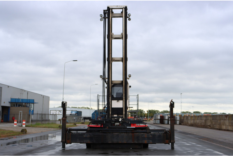 Svetruck 16CS5H - Dízel targonca: 3 kép. Svetruck 16CS5H - Dízel targonca: 3 kép.