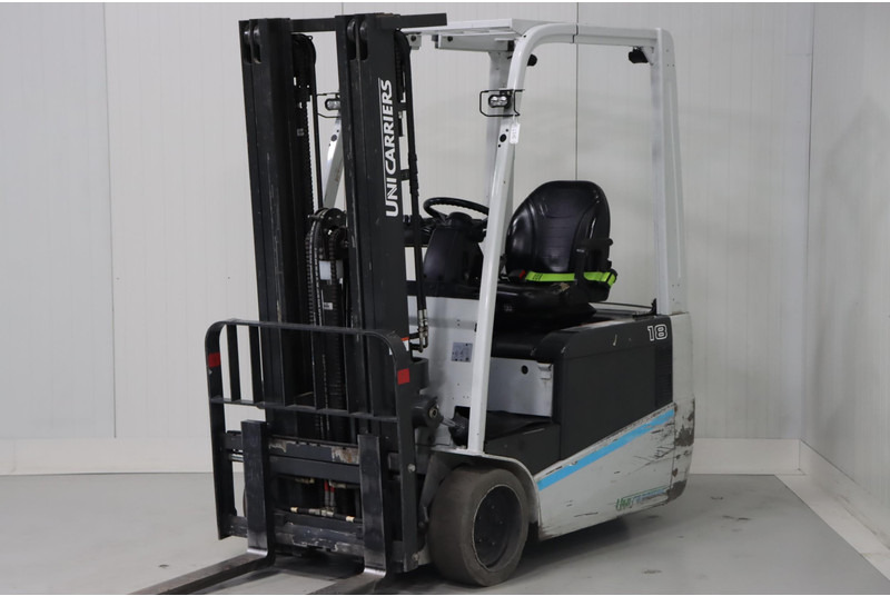 UniCarriers AG1N1L18Q - Elektromos targonca: 3 kép. UniCarriers AG1N1L18Q - Elektromos targonca: 3 kép.
