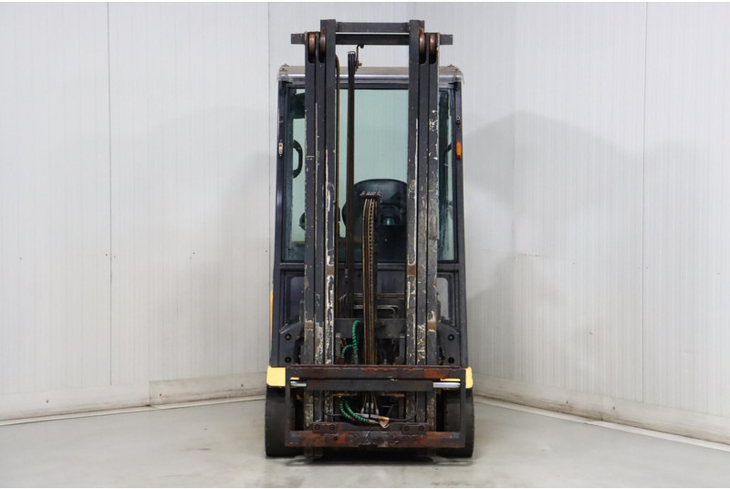 UniCarriers AG2N1L16Q - Elektromos targonca: 2 kép. UniCarriers AG2N1L16Q - Elektromos targonca: 2 kép.