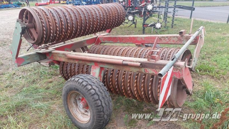 Cambridgewalze 6,10 m - Mezőgazdasági hengerek: 5 kép. Cambridgewalze 6,10 m - Mezőgazdasági hengerek: 5 kép.