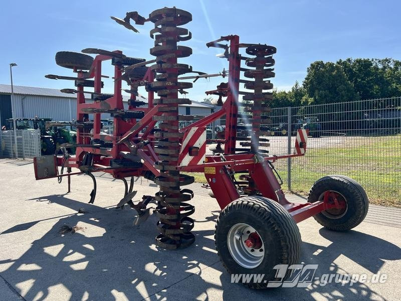 Horsch Terrano 6 FX - Kultivátor: 3 kép. Horsch Terrano 6 FX - Kultivátor: 3 kép.