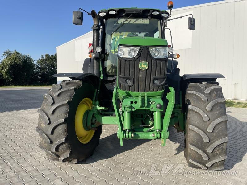 John Deere 6190R - Traktor: 2 kép. John Deere 6190R - Traktor: 2 kép.