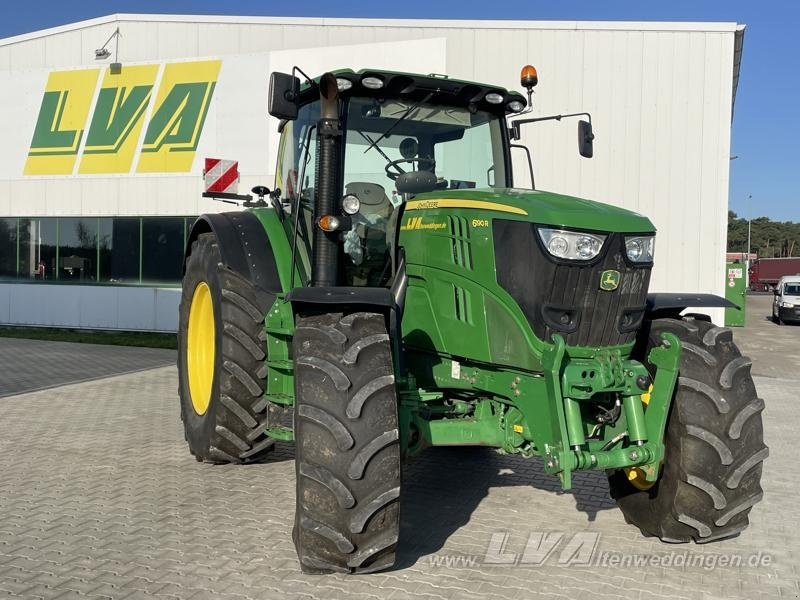 John Deere 6190R - Traktor: 1 kép. John Deere 6190R - Traktor: 1 kép.