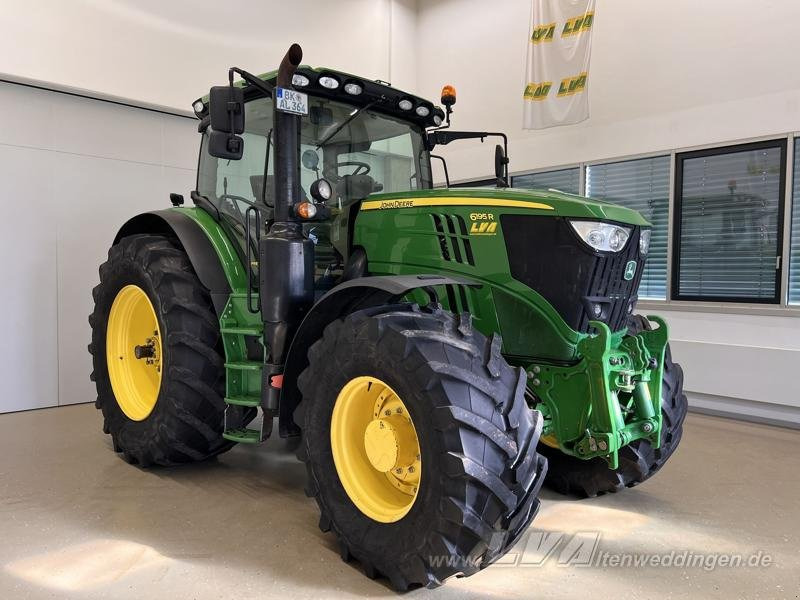John Deere 6195R - Traktor: 3 kép. John Deere 6195R - Traktor: 3 kép.