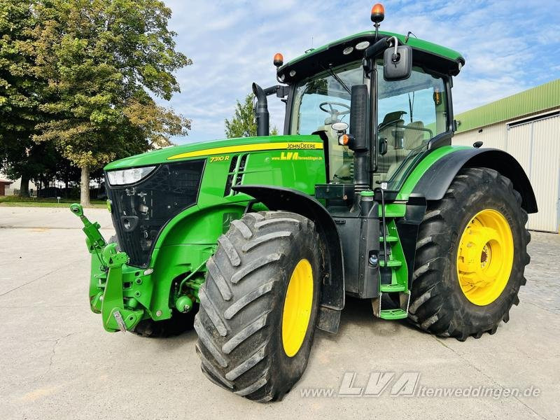 John Deere 7310R - Traktor: 1 kép. John Deere 7310R - Traktor: 1 kép.