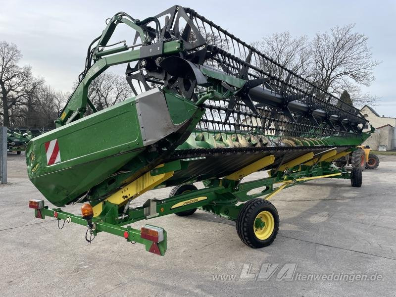 John Deere 735 PremiumFlow - Kombájn adapter: 3 kép. John Deere 735 PremiumFlow - Kombájn adapter: 3 kép.