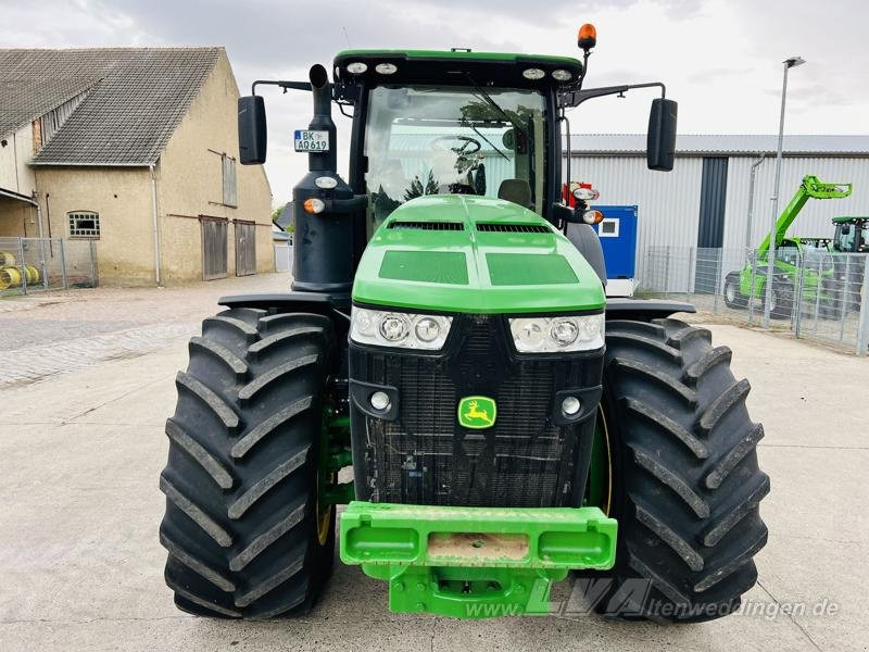John Deere 8345R E23 PowerShift - Traktor: 3 kép. John Deere 8345R E23 PowerShift - Traktor: 3 kép.
