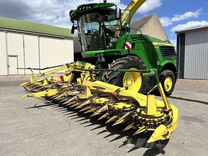 Önjáró szecskázógép John Deere 9700i: 9 kép.