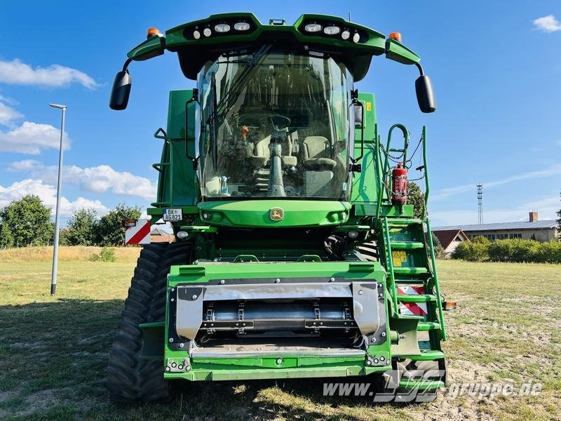 John Deere S780i ProDrive - Kombájn: 2 kép. John Deere S780i ProDrive - Kombájn: 2 kép.