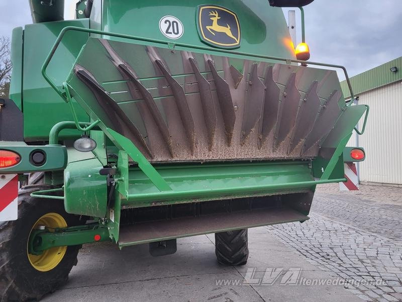 John Deere T660 i ProDrive - Kombájn: 5 kép. John Deere T660 i ProDrive - Kombájn: 5 kép.