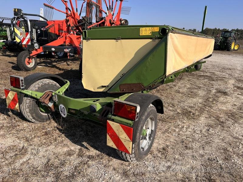 Krone X-DISC 6200 - Fűkasza: 3 kép. Krone X-DISC 6200 - Fűkasza: 3 kép.