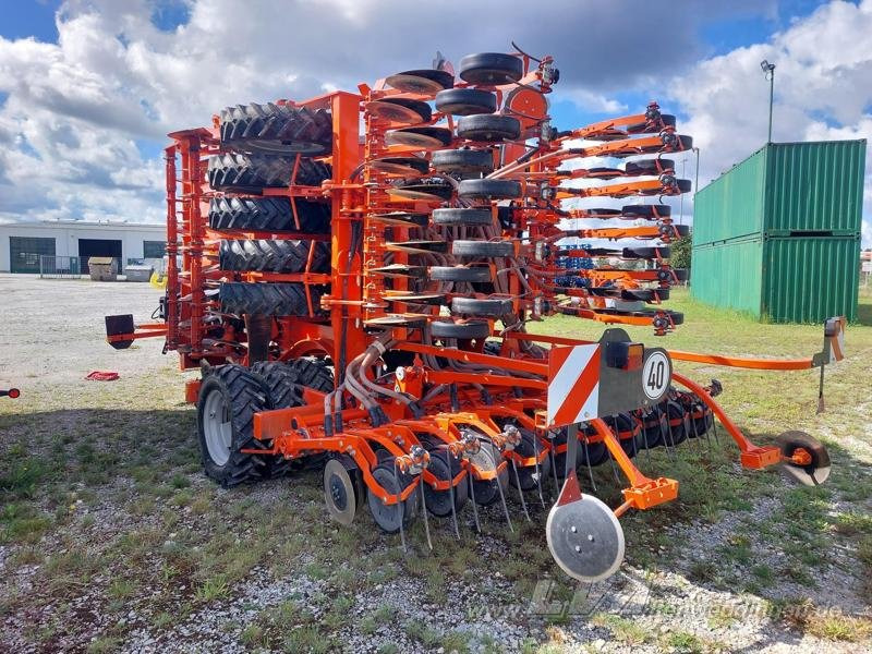 Kuhn Espro 6000R - Szemenkénti vetőgép: 3 kép. Kuhn Espro 6000R - Szemenkénti vetőgép: 3 kép.