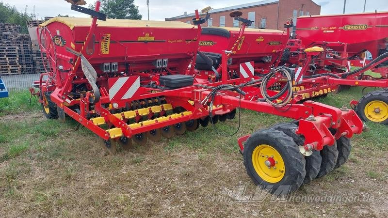 Väderstad Rapid RD300S - Super XL - Szemenkénti vetőgép: 1 kép. Väderstad Rapid RD300S - Super XL - Szemenkénti vetőgép: 1 kép.