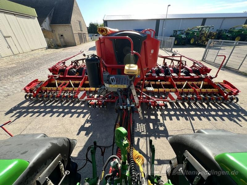 Väderstad SPIRIT ST 900 S - Szemenkénti vetőgép: 5 kép. Väderstad SPIRIT ST 900 S - Szemenkénti vetőgép: 5 kép.