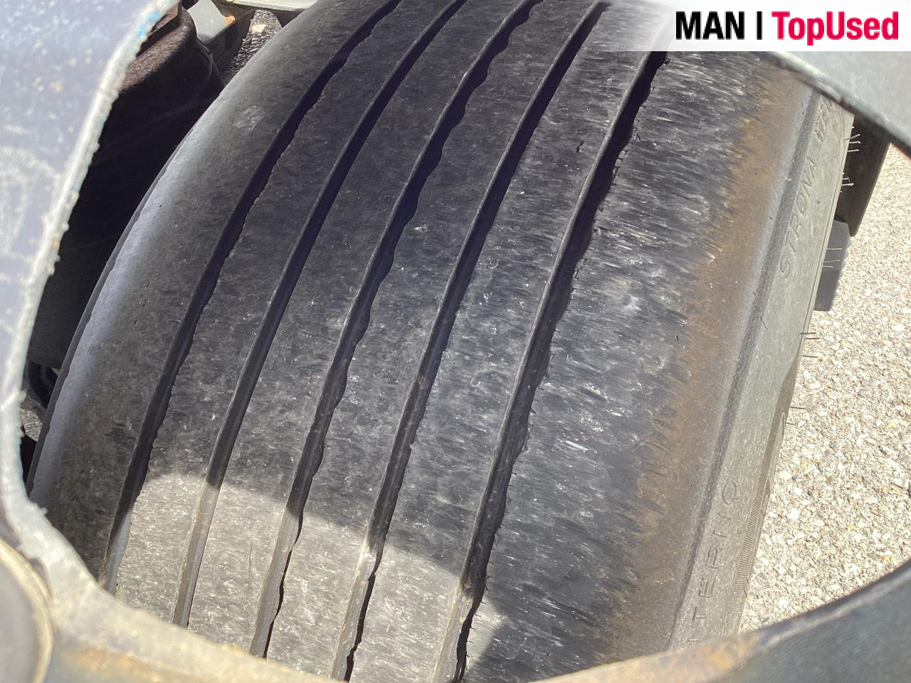 DAF XF480FAR - Alvaz teherautó: 2 kép. DAF XF480FAR - Alvaz teherautó: 2 kép.