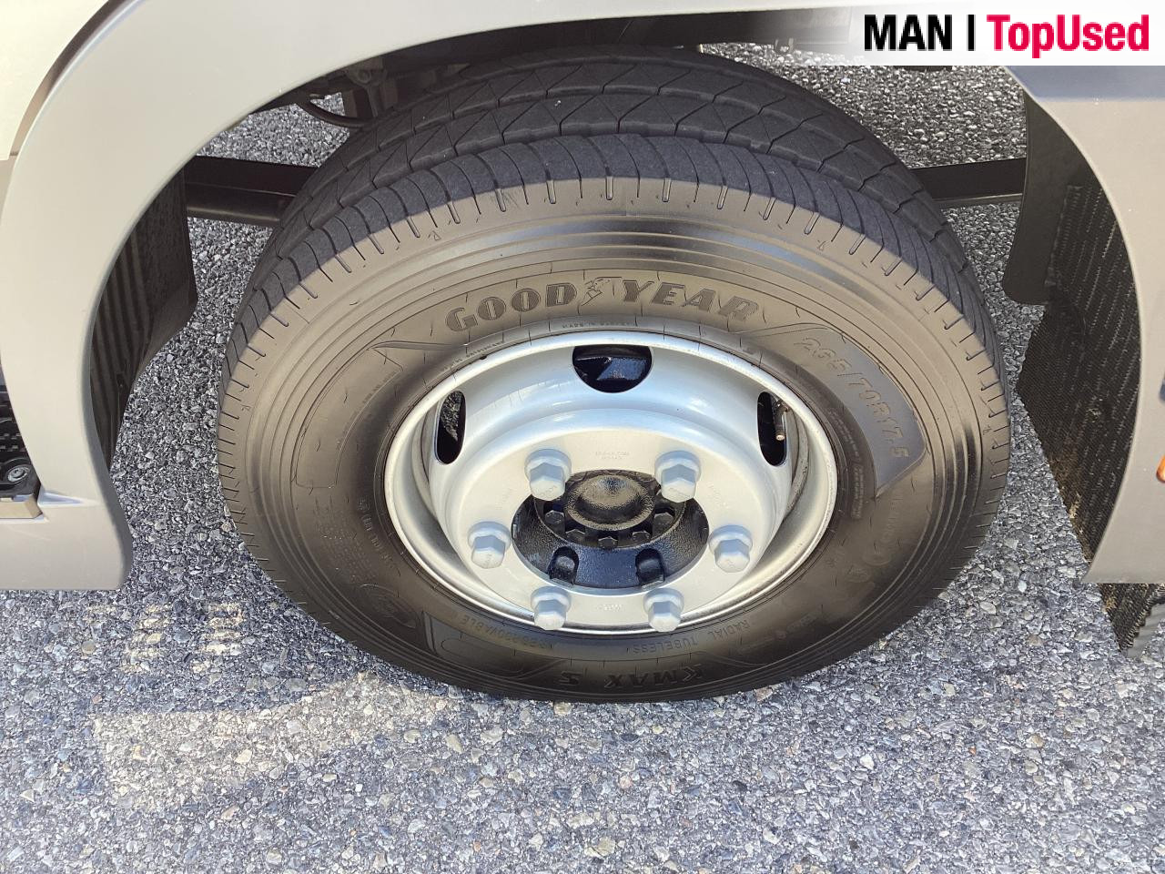MAN TGL 12.250 4x2 BL CH - Dobozos felépítményű teherautó: 2 kép. MAN TGL 12.250 4x2 BL CH - Dobozos felépítményű teherautó: 2 kép.