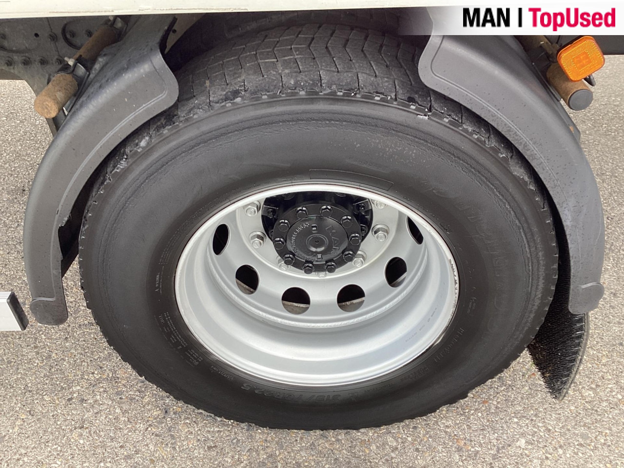 MAN TGM 18.250 4x2 BL CH - Hűtős teherautó: 2 kép. MAN TGM 18.250 4x2 BL CH - Hűtős teherautó: 2 kép.