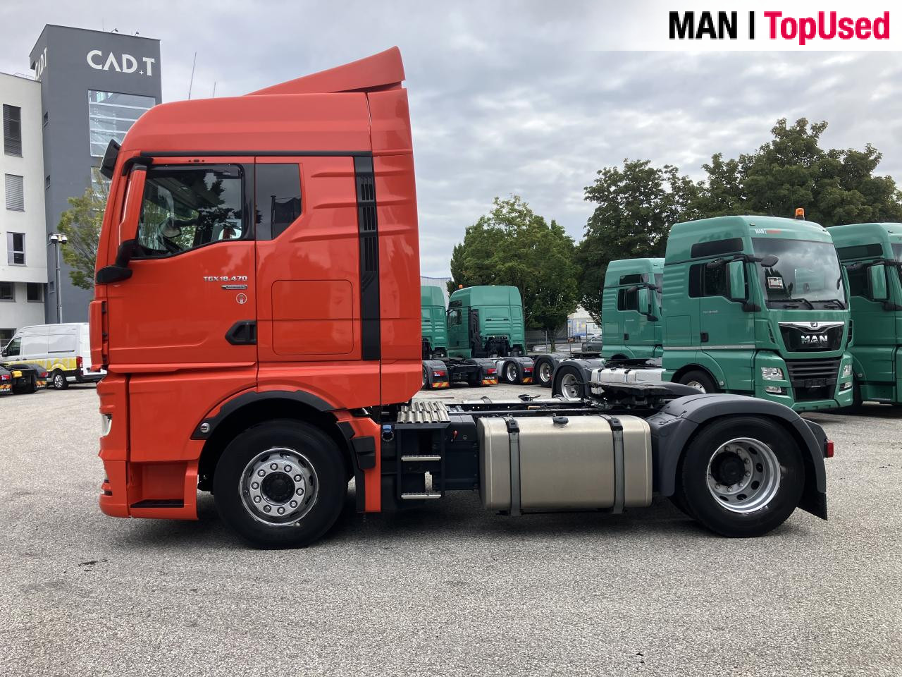 MAN TGX 18.470 4x2 BL SA - Nyergesvontató: 2 kép. MAN TGX 18.470 4x2 BL SA - Nyergesvontató: 2 kép.