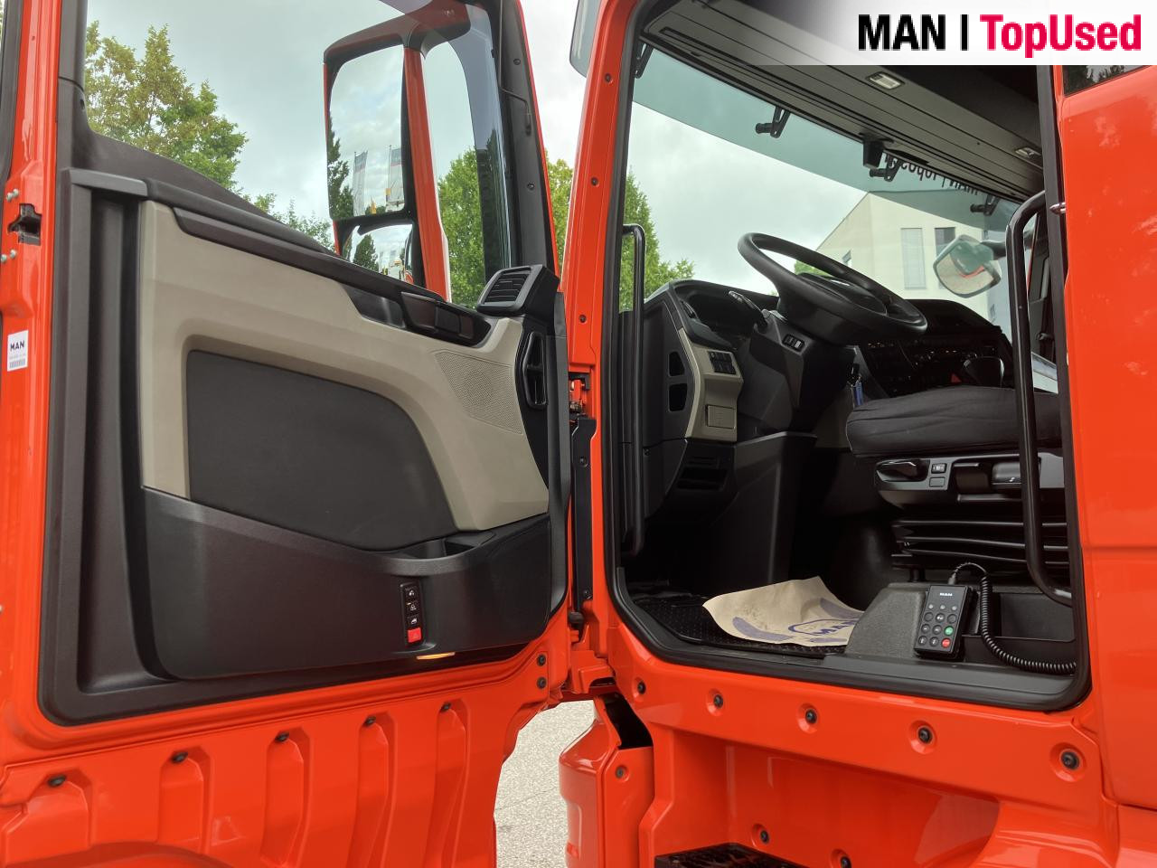MAN TGX 18.470 4x2 BL SA - Nyergesvontató: 3 kép. MAN TGX 18.470 4x2 BL SA - Nyergesvontató: 3 kép.