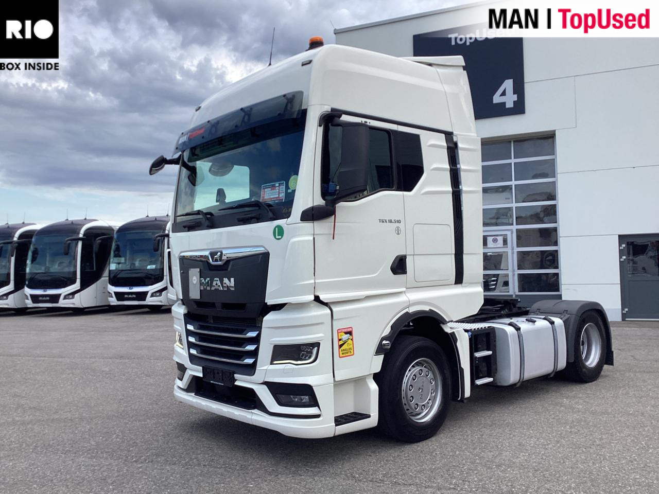 MAN TGX 18.510 4x2 BL SA - Nyergesvontató: 1 kép. MAN TGX 18.510 4x2 BL SA - Nyergesvontató: 1 kép.