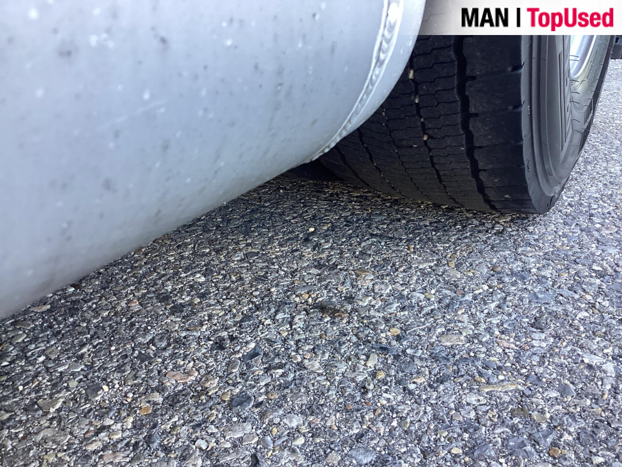 MAN TGX 18.520 4x2 BL SA - Nyergesvontató: 3 kép. MAN TGX 18.520 4x2 BL SA - Nyergesvontató: 3 kép.