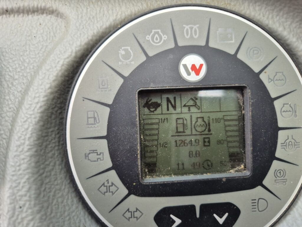 Teleszkópos rakodó KRAMER KT276: 14 kép.