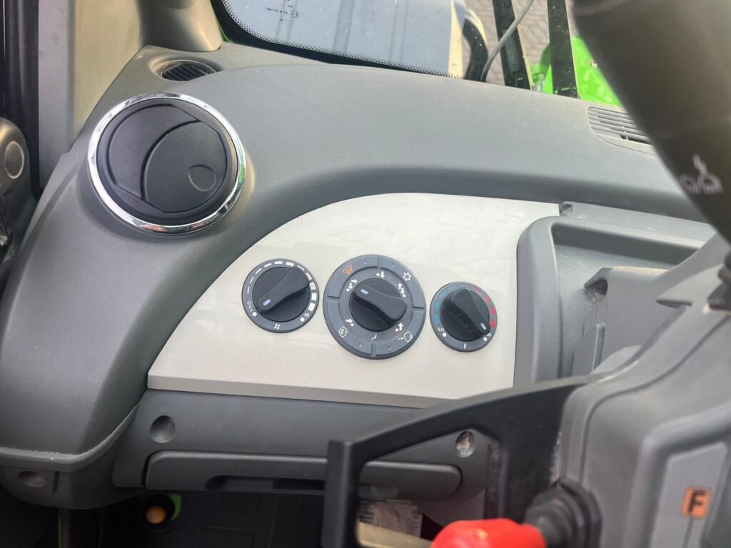 MERLO 65.9 TF - Teleszkópos rakodó: 5 kép. MERLO 65.9 TF - Teleszkópos rakodó: 5 kép.