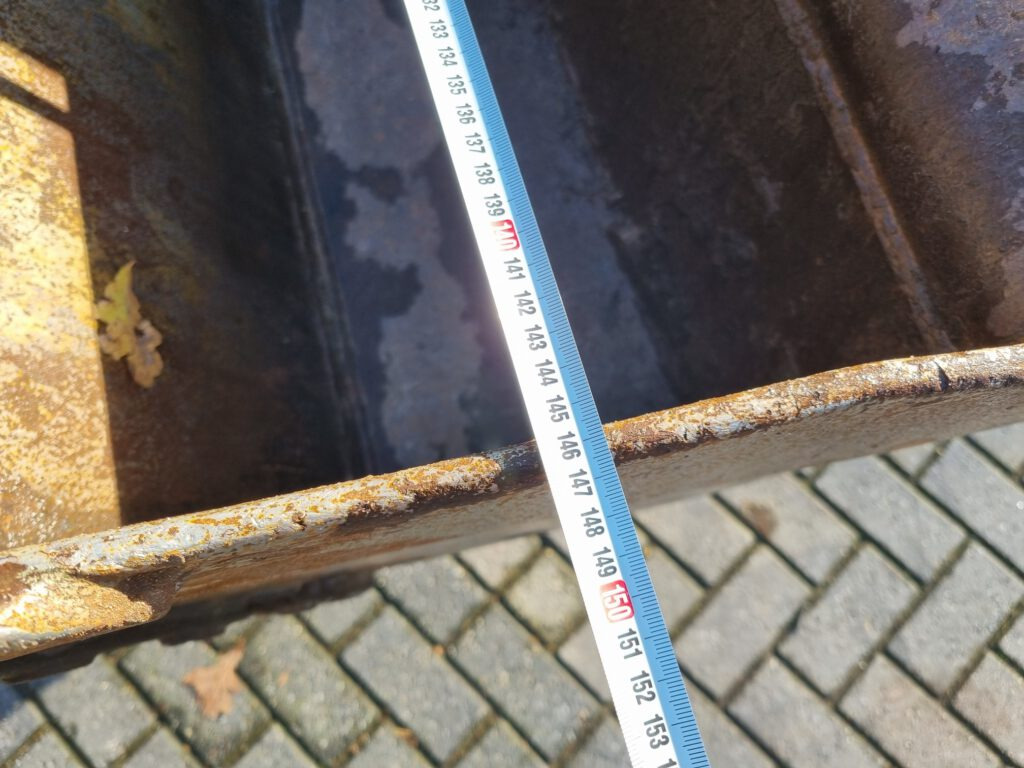 Gumikerekes kotró NEUSON 9503: 10 kép.