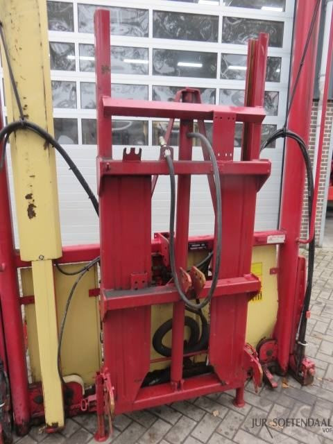 VICON MAST FOR UZS BALE CUTTER - Silózó berendezések: 3 kép. VICON MAST FOR UZS BALE CUTTER - Silózó berendezések: 3 kép.