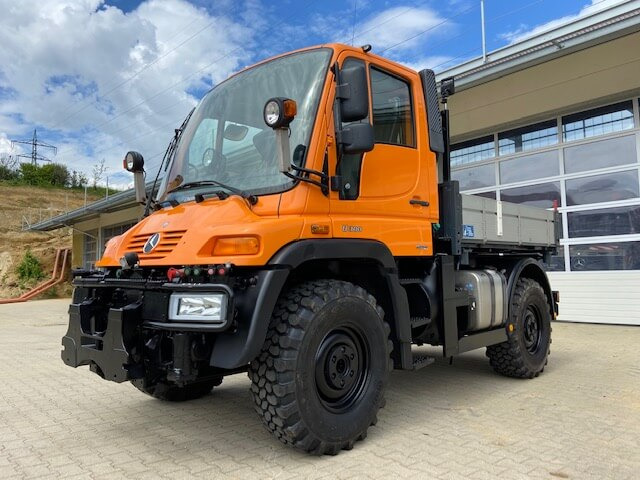 Unimog 300 - U300 405 28539 mit Wandlerkupplung Me - Többcélú/ Speciális jármű: 3 kép. Unimog 300 - U300 405 28539 mit Wandlerkupplung Me - Többcélú/ Speciális jármű: 3 kép.