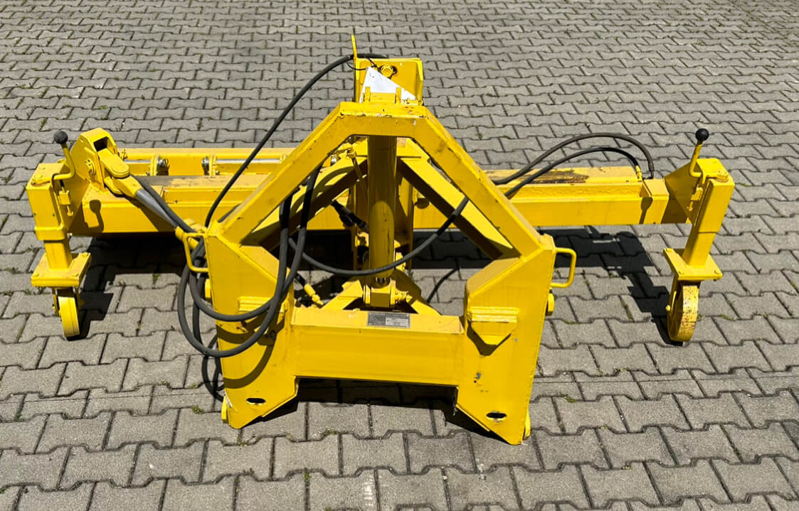 Unimog Frontanbau-Gräder Söder IA02093 - Tolólap: 5 kép. Unimog Frontanbau-Gräder Söder IA02093 - Tolólap: 5 kép.