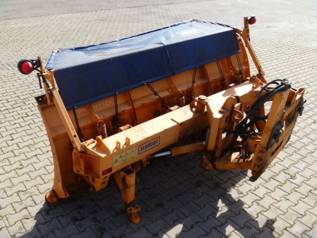 Unimog Schneepflug - Schneeschild Schmidt M30.3 - Hóeke: 3 kép. Unimog Schneepflug - Schneeschild Schmidt M30.3 - Hóeke: 3 kép.